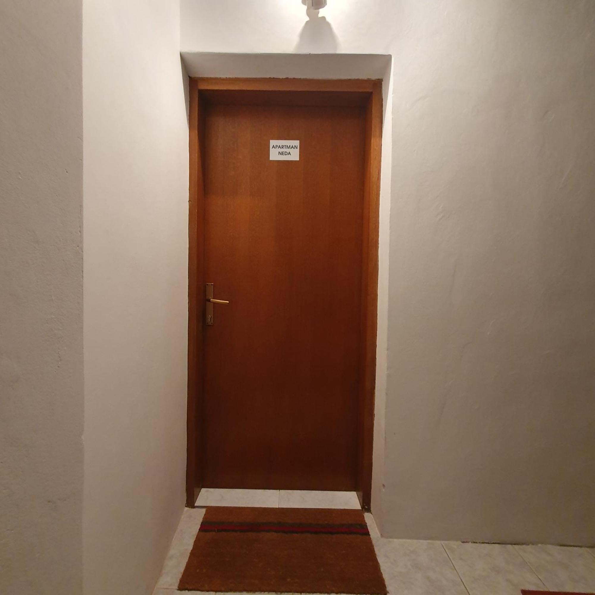 Apartman Neda Jablanac Exterior foto