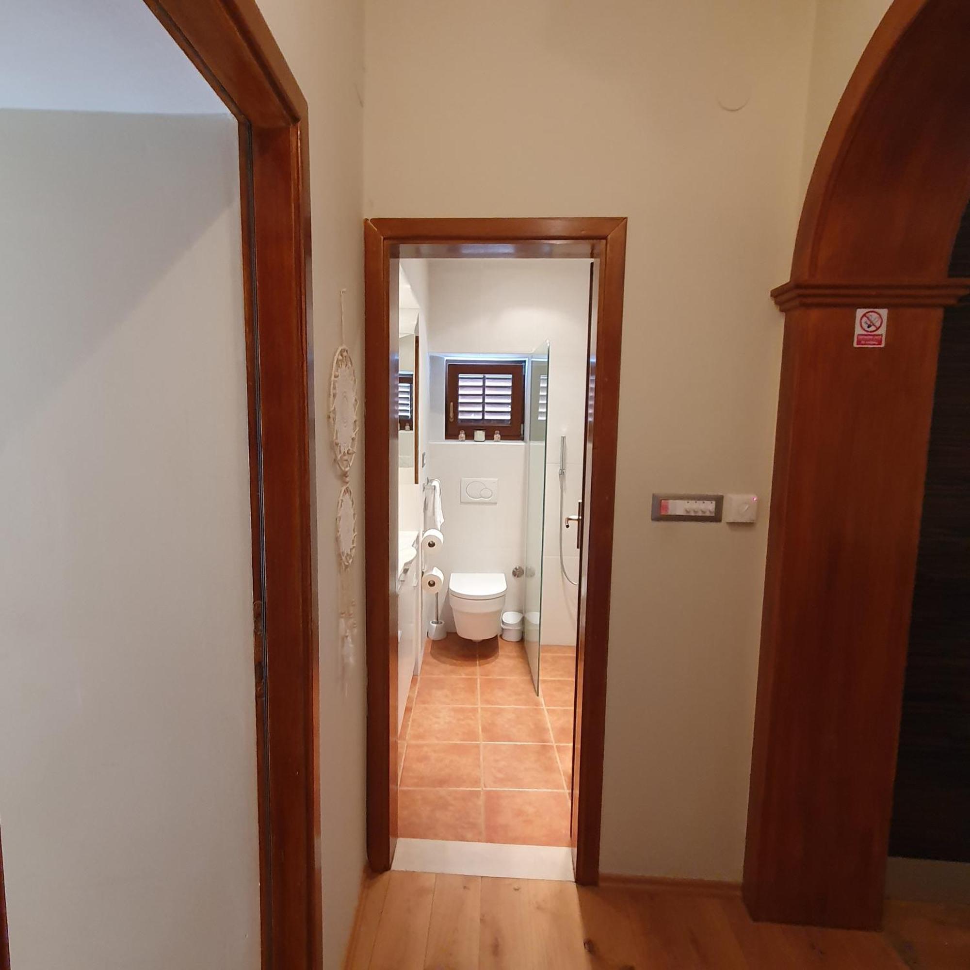 Apartman Neda Jablanac Exterior foto